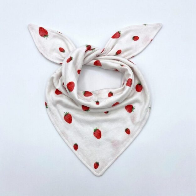 Halstuch zum Knoten aus Jersey Erdbeeren