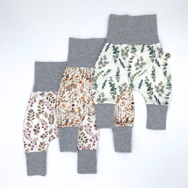 3er Set Baby Pumphosen mit floralem Motiv von Tulipanelli