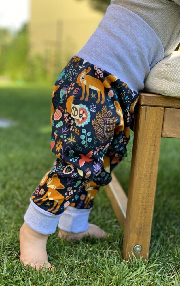 Mitwachshose_Jersey_Fuchswald_Blau_Tiere_Natur_06 Mitwachshose Jersey Fuchswald | Pumphose für Babys & Kleinkinder