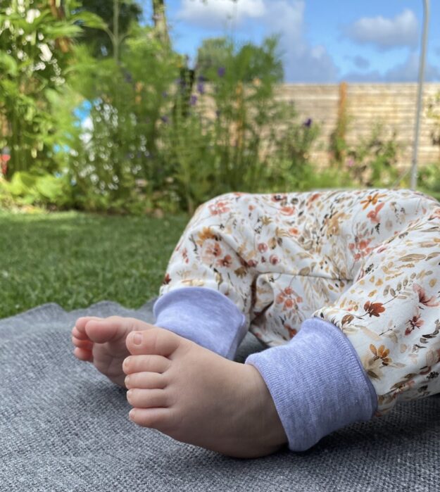 Mitwachsende BAbyhose von Tulipanelli