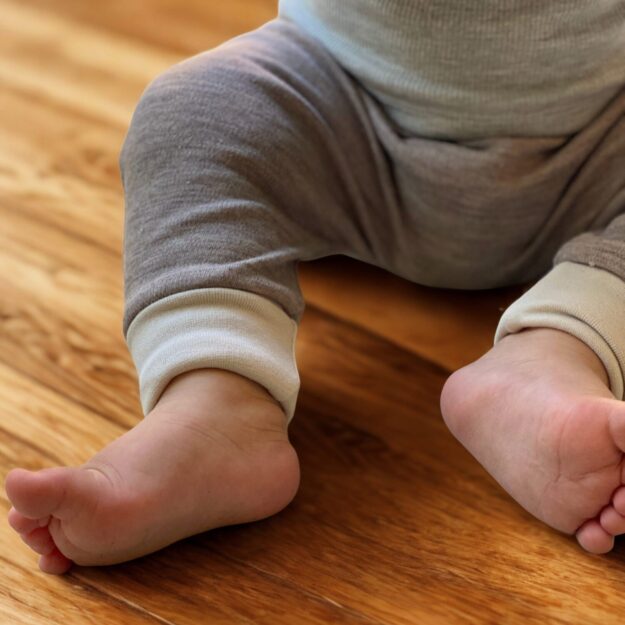 mitwachsende BAbyhose aus 100% Merino-Wolljersey