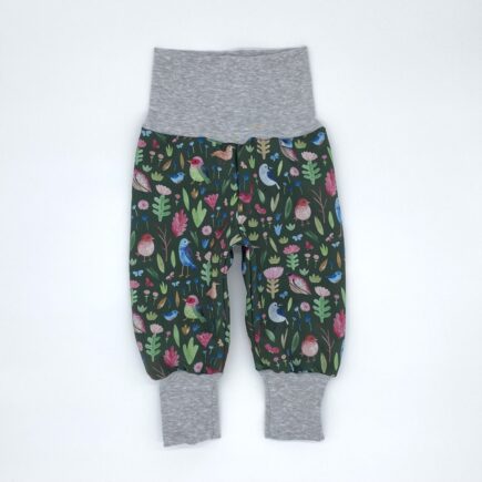 Mitwachsende Softshellhose für Babys & Kleinkinder mit Vögeln und Pflanzen