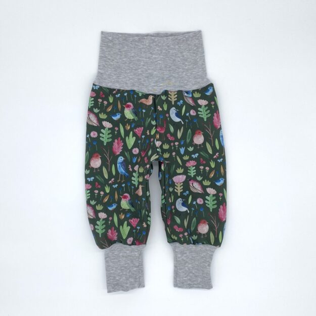 Mitwachshose_Softshell_Piepmatz_Grün_Natur_Tiere_01 Mitwachsende Softshellhose für Babys & Kleinkinder mit Vögeln und Pflanzen
