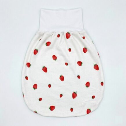 Strampelsack_Jersey_Erdbeeren_Weiss_Essen_01 Strampelsack für Babys aus Jersey Erdbeeren