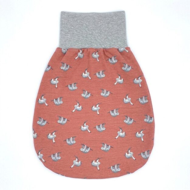 Babystrampelsack Faultiere altrot