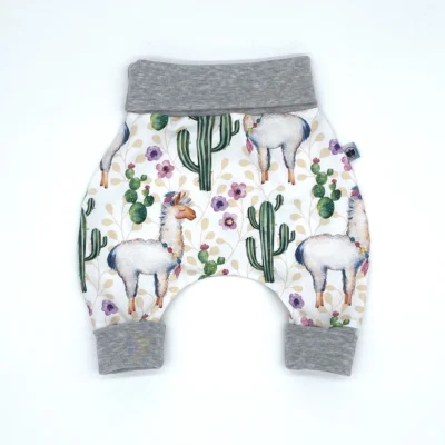 Mitwachshose_Jersey_Lama-Kaktus_Weiss_Tiere_Pflanzen_02