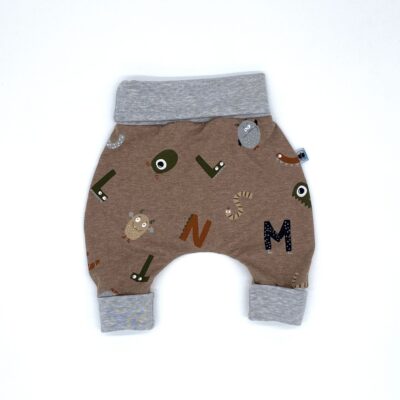 Mitwachshose_Jersey_Monster-Cappuccino_Braun_Party_Spielzeug_02