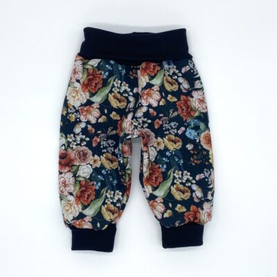 Mitwachshose_Softshell_Blumenstrauss_Blau_Blumen_02