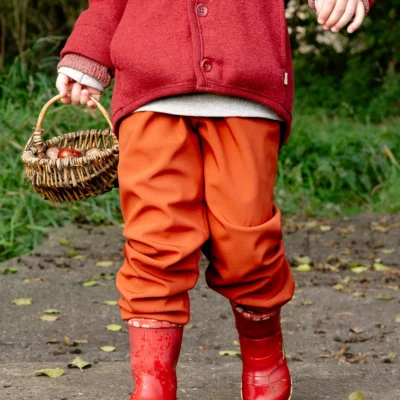 herbstliche Matschhose für Kleinkinder aus Softshell