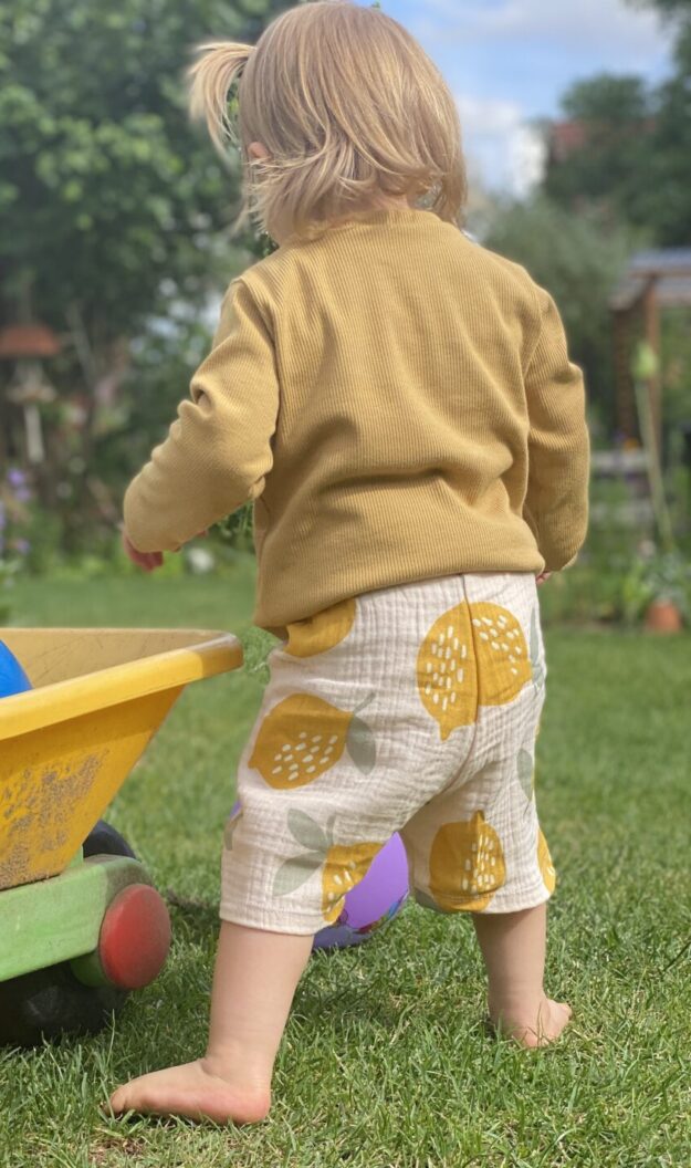 Kurze Hose Musselin Zitrone | für Babys & Kleinkinder